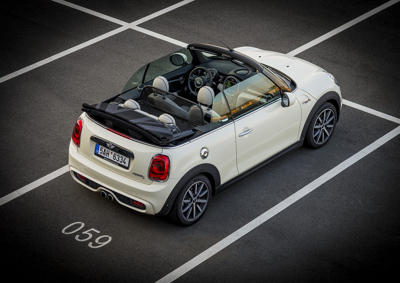 全新2.0 Mini Cooper S風(fēng)暴來襲，驚喜優(yōu)惠不容錯過