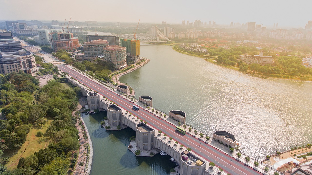 官渡區(qū)彩云北路獨(dú)特風(fēng)景，城市中的一處秘境